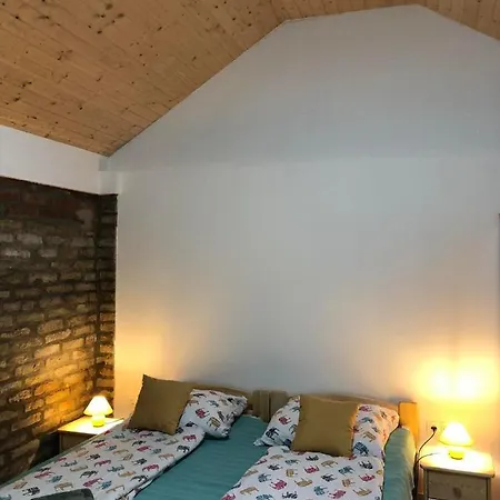 Fazekas Vendeghaz Guest house Balatonkeresztur