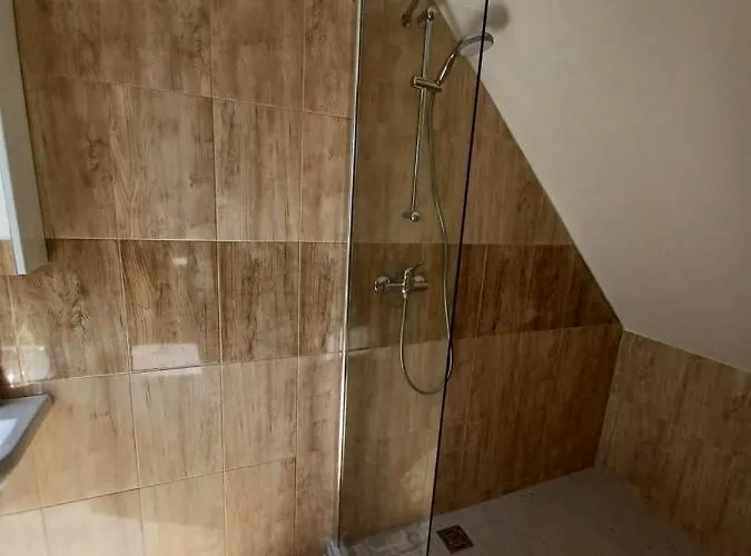 Fazekas Vendeghaz Penzion Balatonkeresztúr